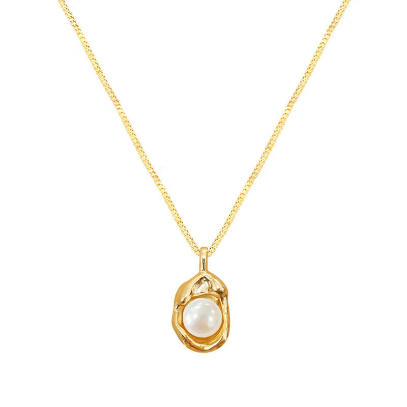 Ultra luxurious Pearl in a pocket pvd gold plated necklace