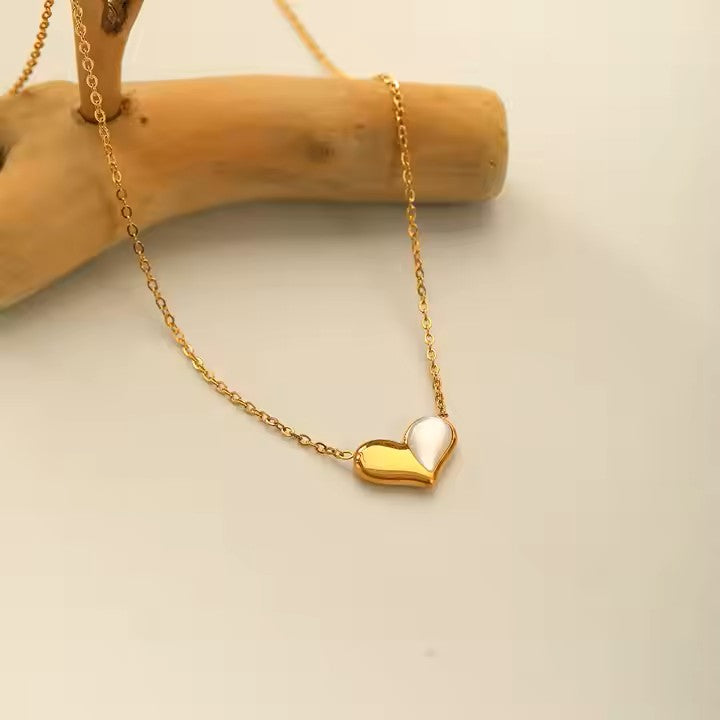 Luxe heart pendant chain necklace