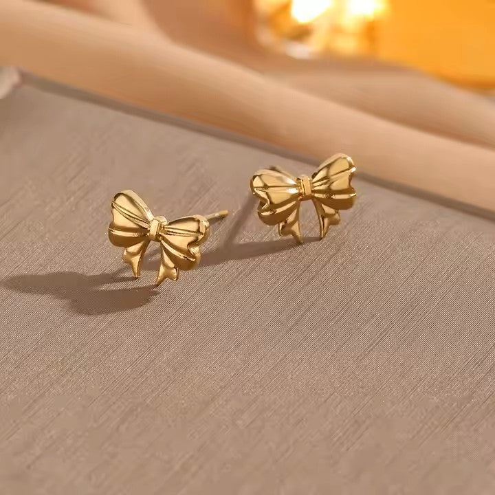 Premium bow stainless steel studs