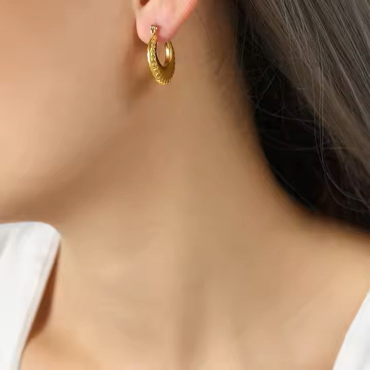 high-quality Party-wear round gold plated earrings