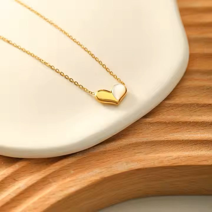 Luxe heart pendant chain necklace