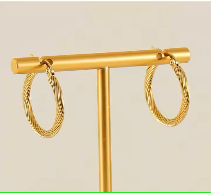 High-end Ondine Twisted twirl 18k gold plated pvd earings Myst juels