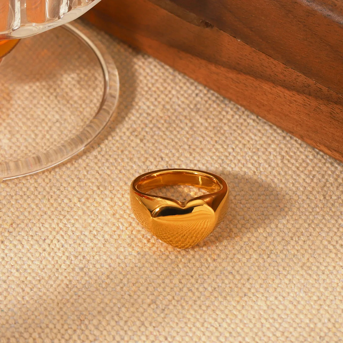 Fine quality heart anti tarnish ring