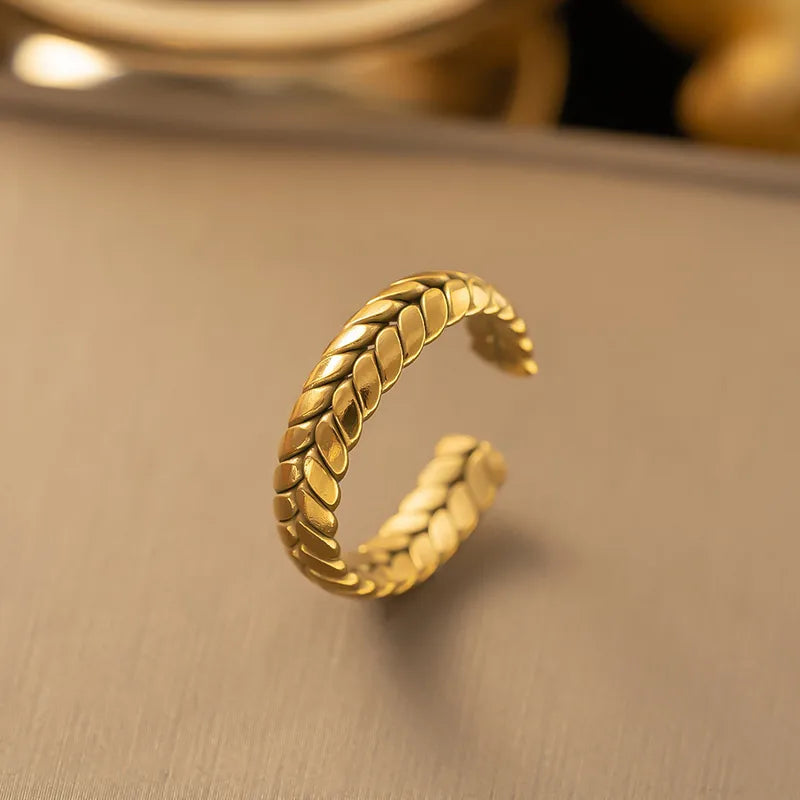 Snake bone anti tarnish gold ring