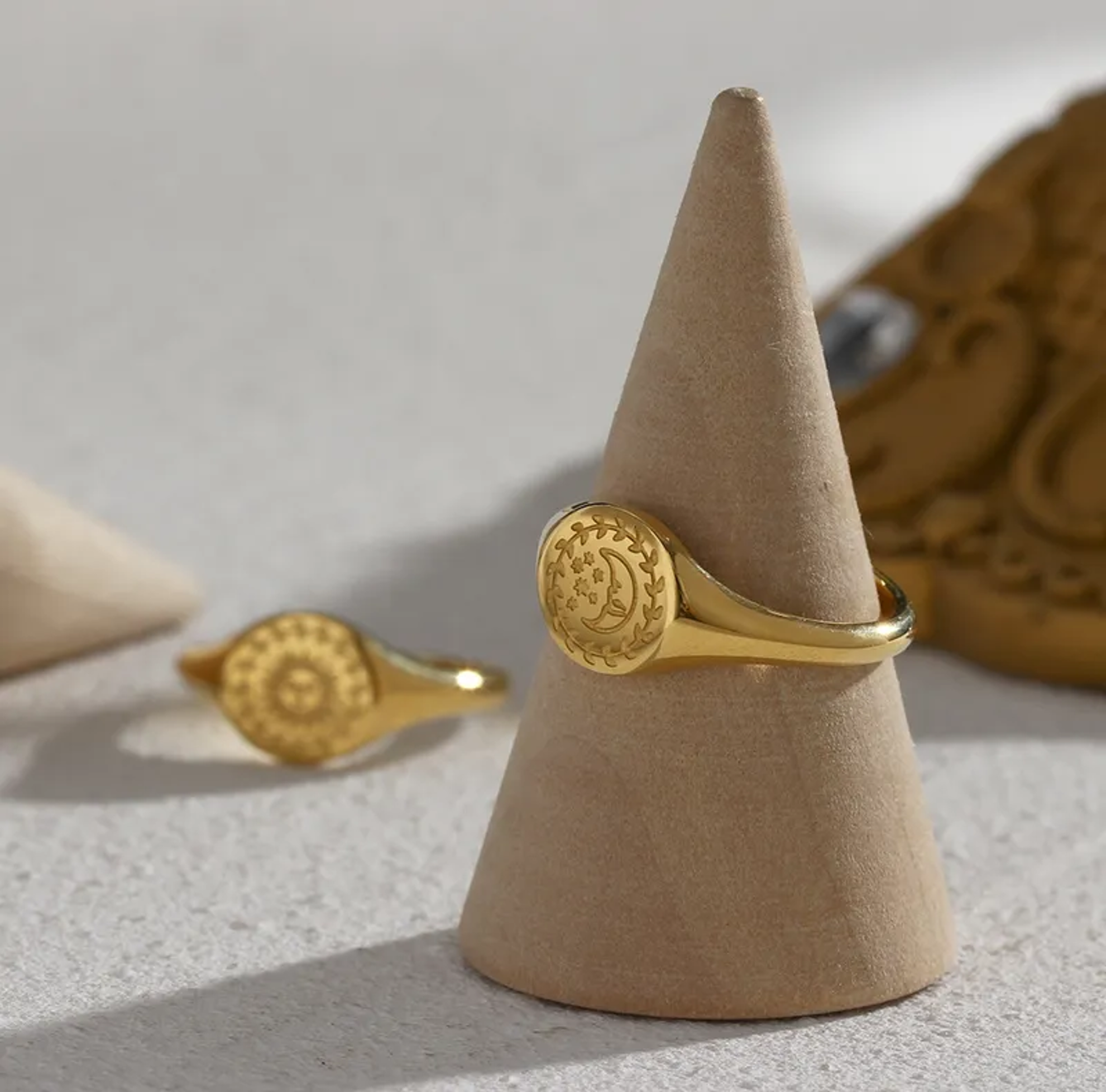 Moon ring