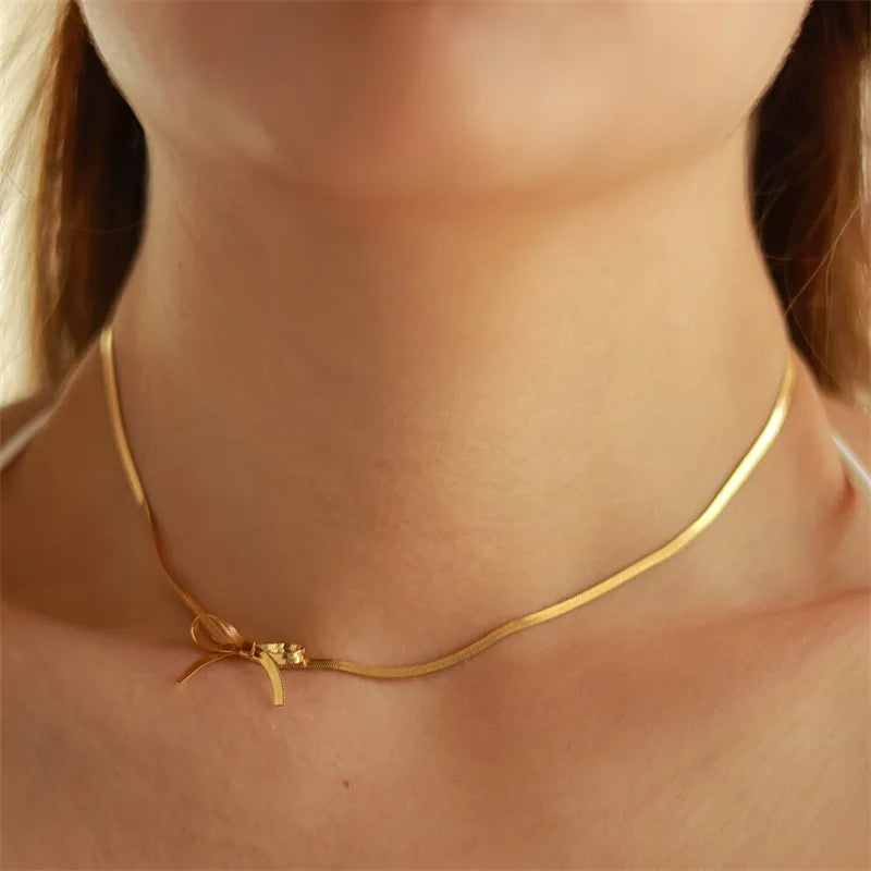 Bow snake chain anti tarnish gold necklace