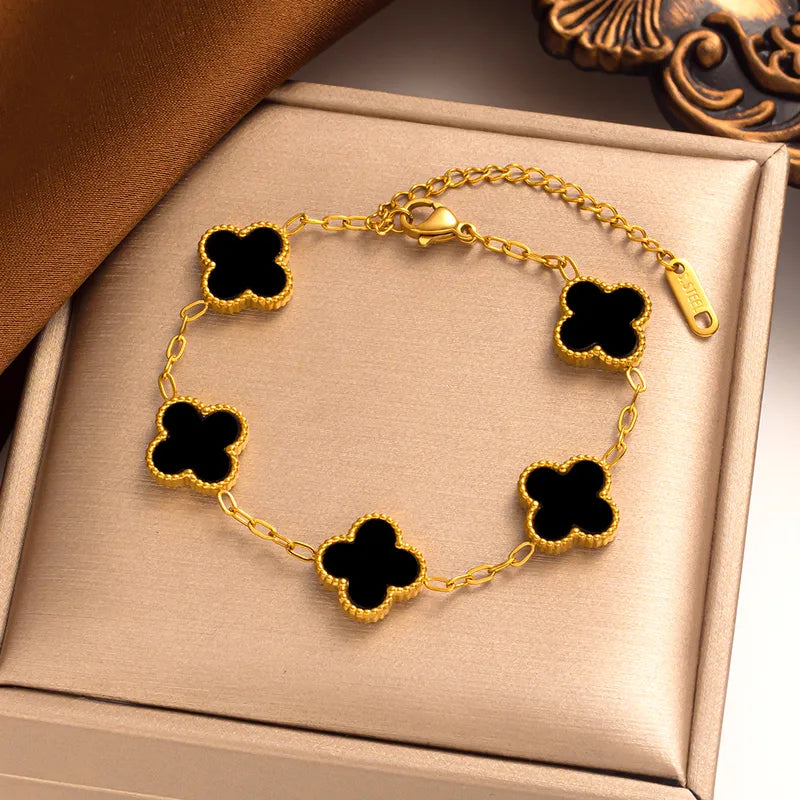 Black resin anti tarnish clover bracelet