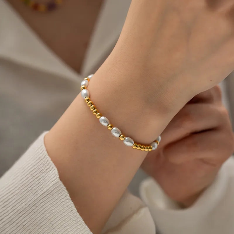 Pearl gold plated chain bracelet