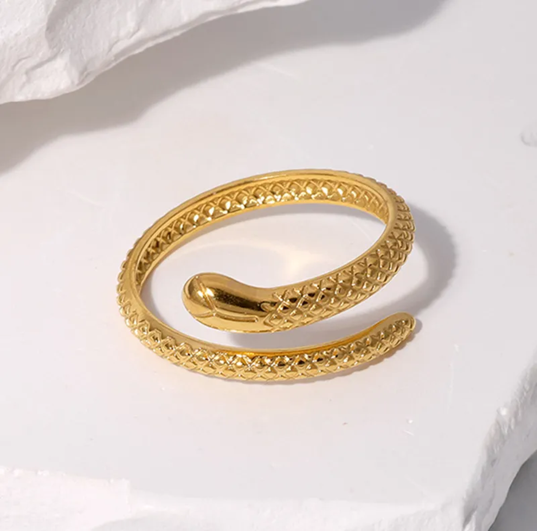 Basic snake adjustable waterproof ring