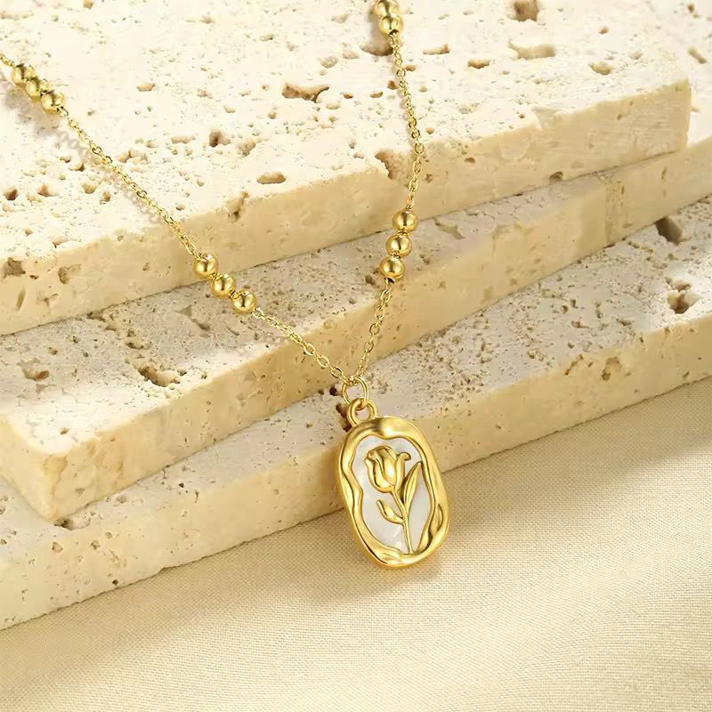 Minimal gold rose pendant with beaded chain