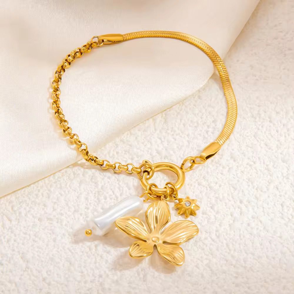 Golden luxe bloom petal bracelet