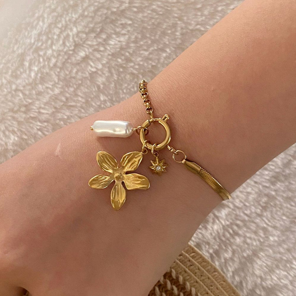 Golden luxe bloom petal bracelet
