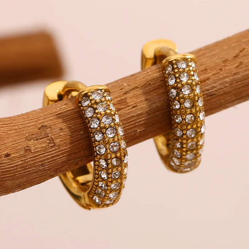 Luxurious round gold plated hoops