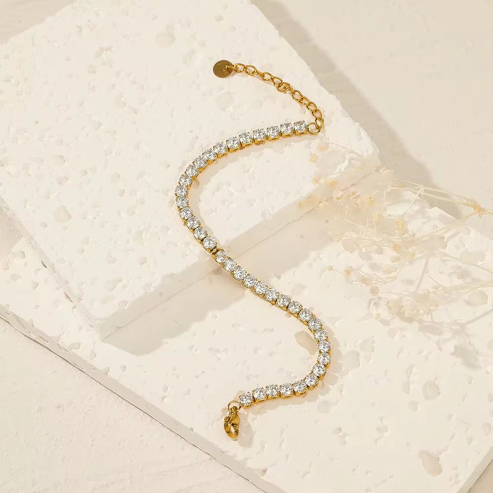 Minimal zircon chain bracelet