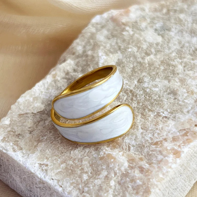 Adjustable white and black resin gold plated pvd rings