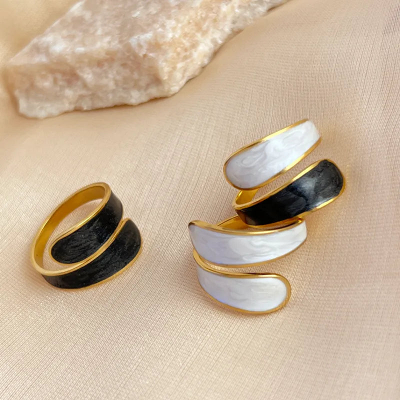 Adjustable white and black resin gold plated pvd rings