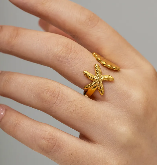 Elegant starfish gold plated anti-tarnish adjustable ring