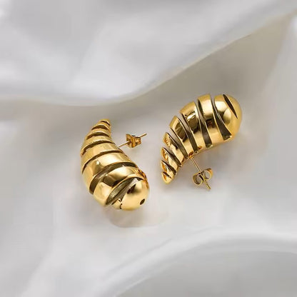 Dainty boutegga earings