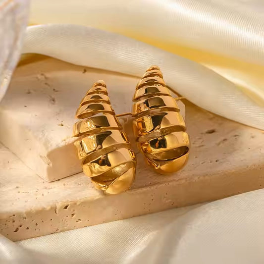 Dainty boutegga earings