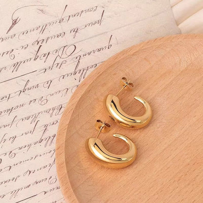 Beautiful C shaped anti tarnish earrings