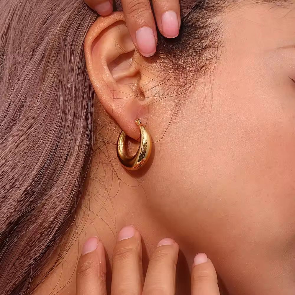 High-end Round basic anti tarnish hoops