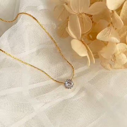Fine-quality Elegant single diamond pvd gold plated chain necklace