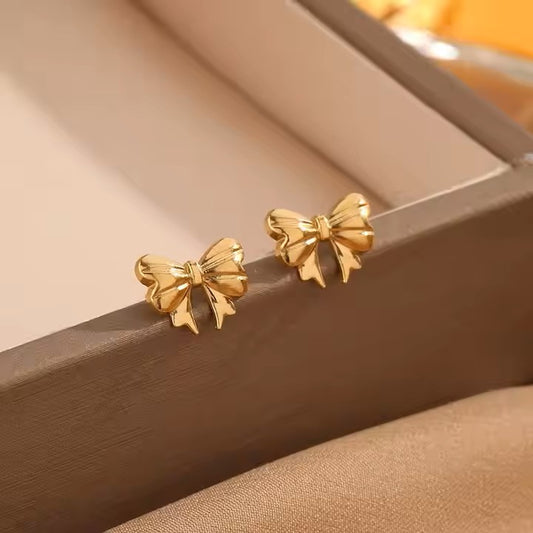 Premium bow stainless steel studs