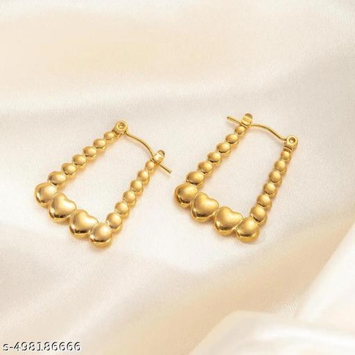 Luxury Beautiful Gold earings with heart details