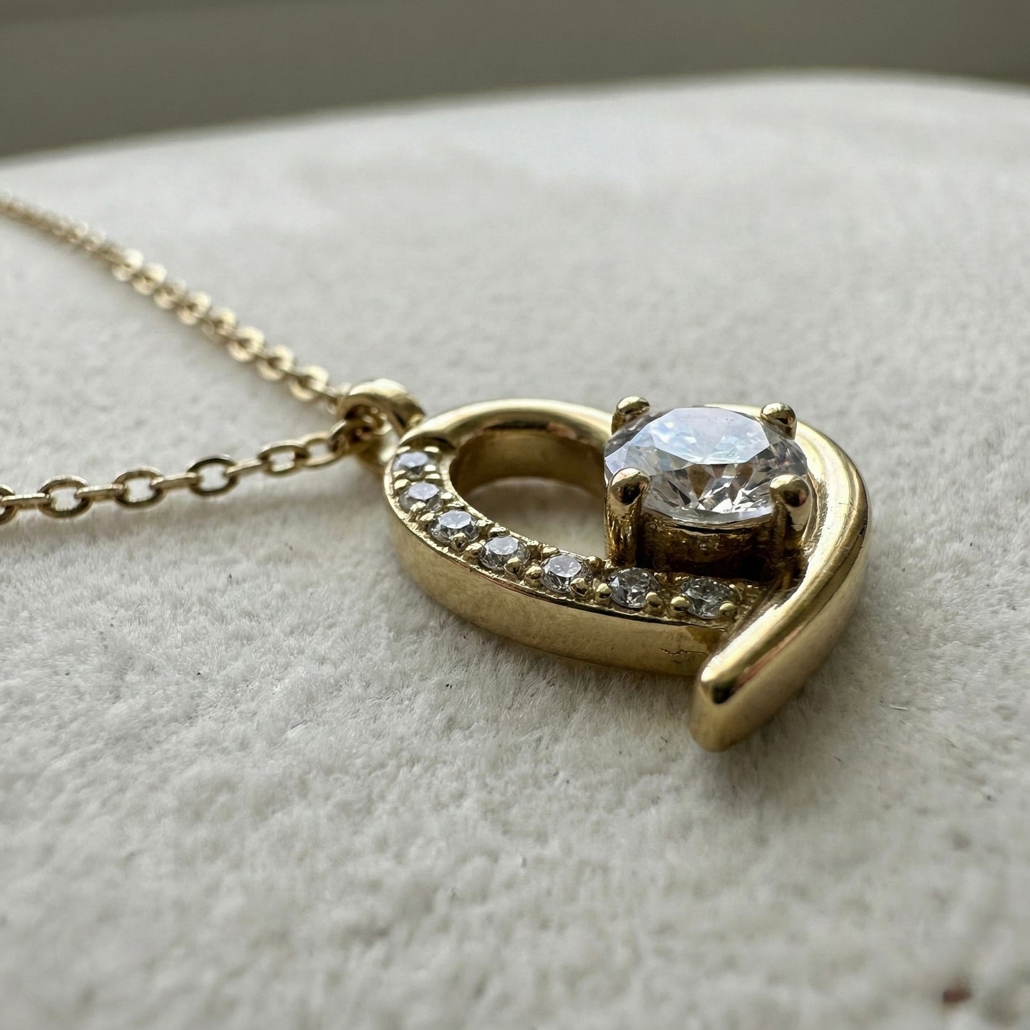 Elegant Heart Crystal Gold Pendant Necklace – Champagne Gold | Myst Juels