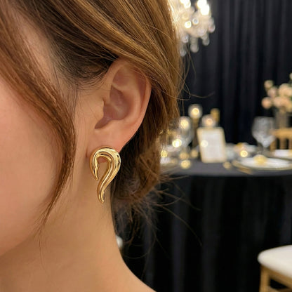 Golden Swirl Sculpted Stud Earrings