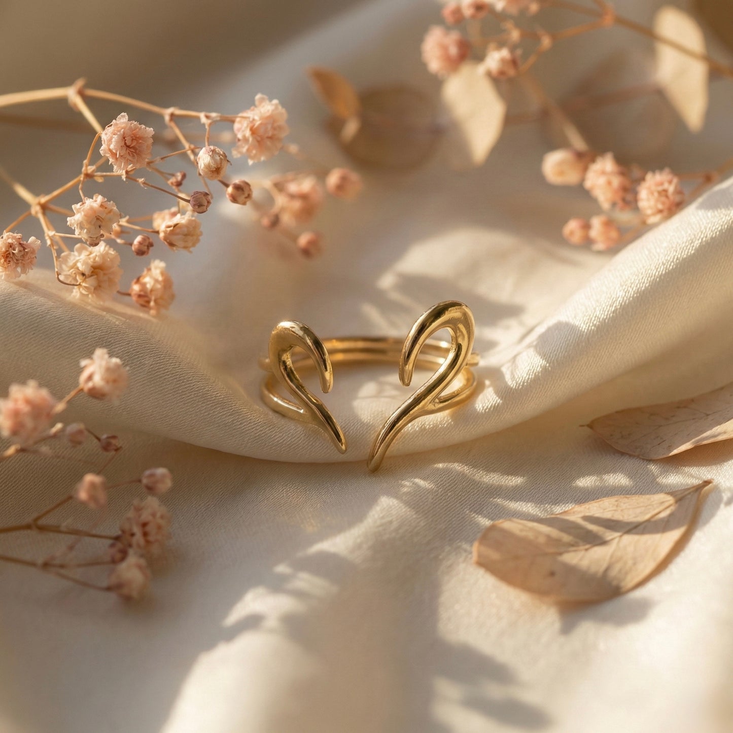 Myst Juels Open Heart Swirl Gold Adjustable Ring