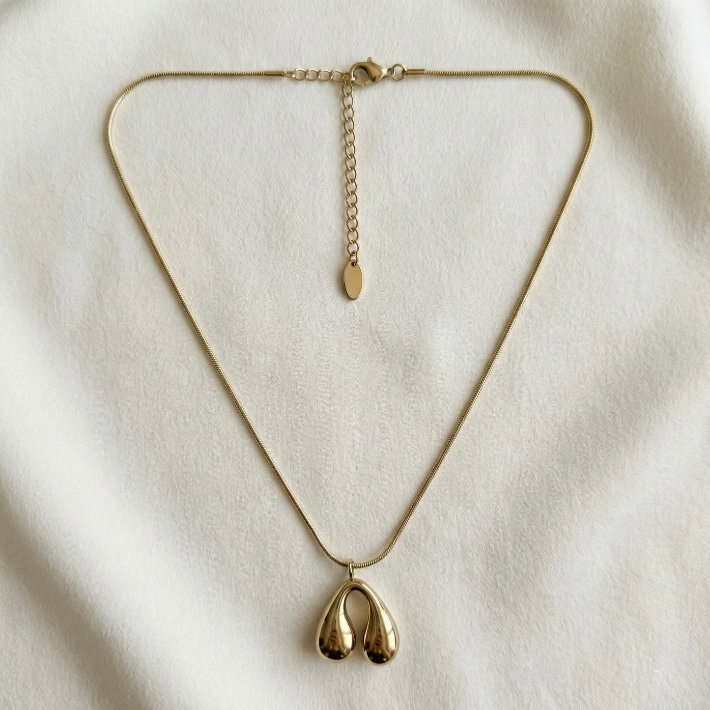 Golden Wish Curve Gold Plated Necklace – Minimal Sculpted Jewellery | Myst Juels