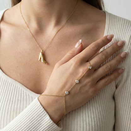 Golden Heels Fashionista Combo – Necklace & Luxe Chain Bracelet