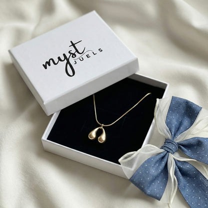 Polka Texture Romantic Set | Organza Bow & Golden Wish Necklace