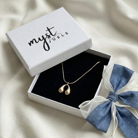 Polka Texture Romantic Set | Organza Bow & Golden Wish Necklace