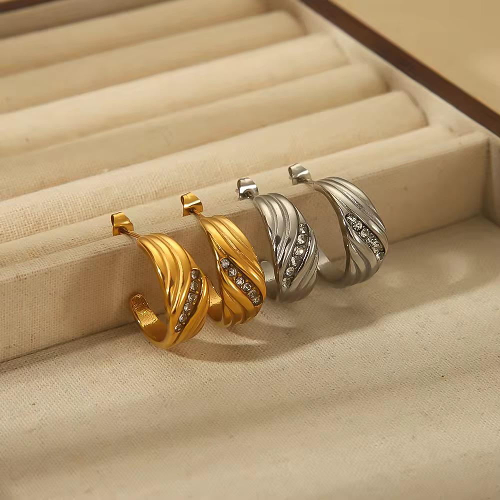 Luna Crest Crystal Cuff Stud Earrings – Anti-Tarnish Gold