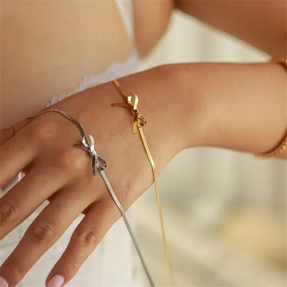 Bow snake chain anti tarnish gold necklace