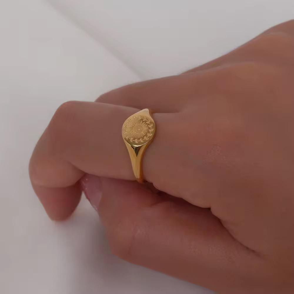 High quality sun signet ring