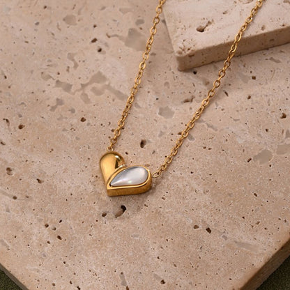 Luxe heart pendant chain necklace