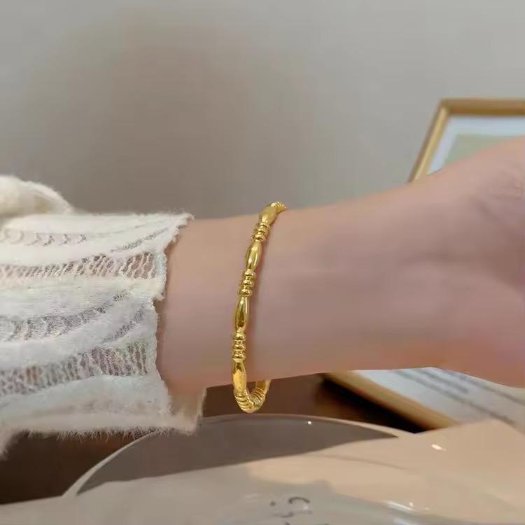 Golden royale sona bracelet