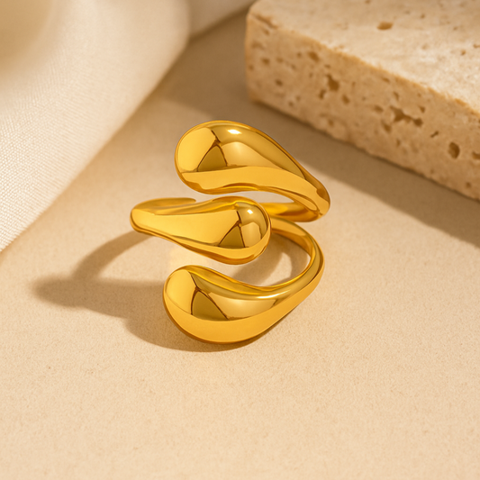 Luxurious Chunky anti tarnish arc ring