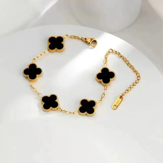 Black resin anti tarnish clover bracelet
