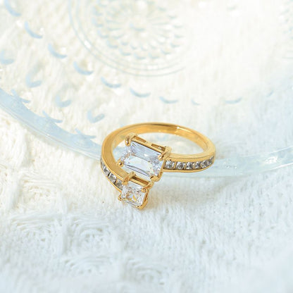 Luxury gem hug ring