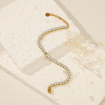 Minimal zircon chain bracelet