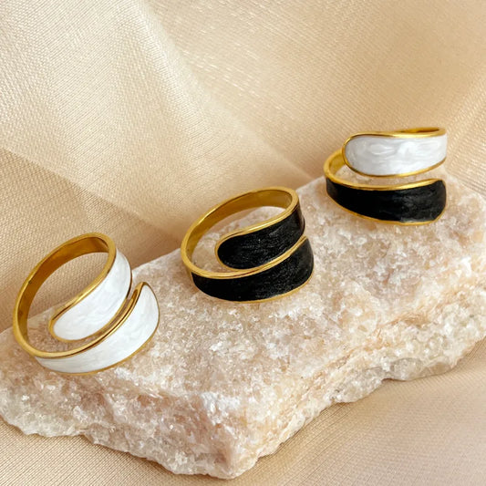 Adjustable white and black resin gold plated pvd rings