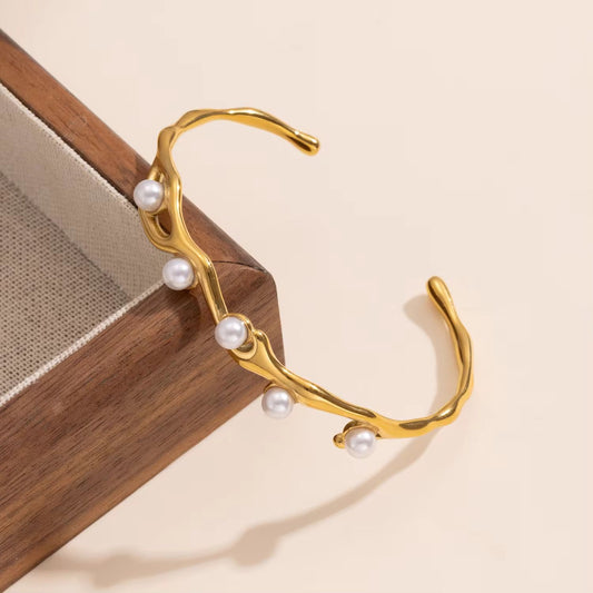 Luxury pearl regalia golden cuff
